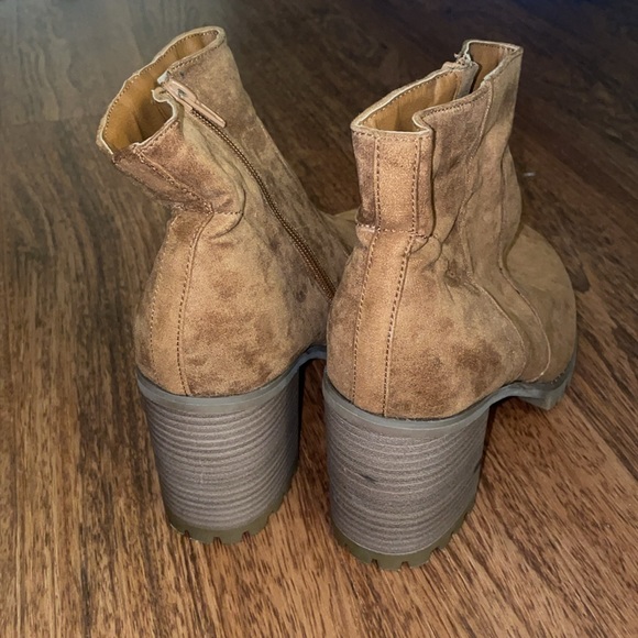 American Eagle Outfitters Boots - Picture 3 of 6